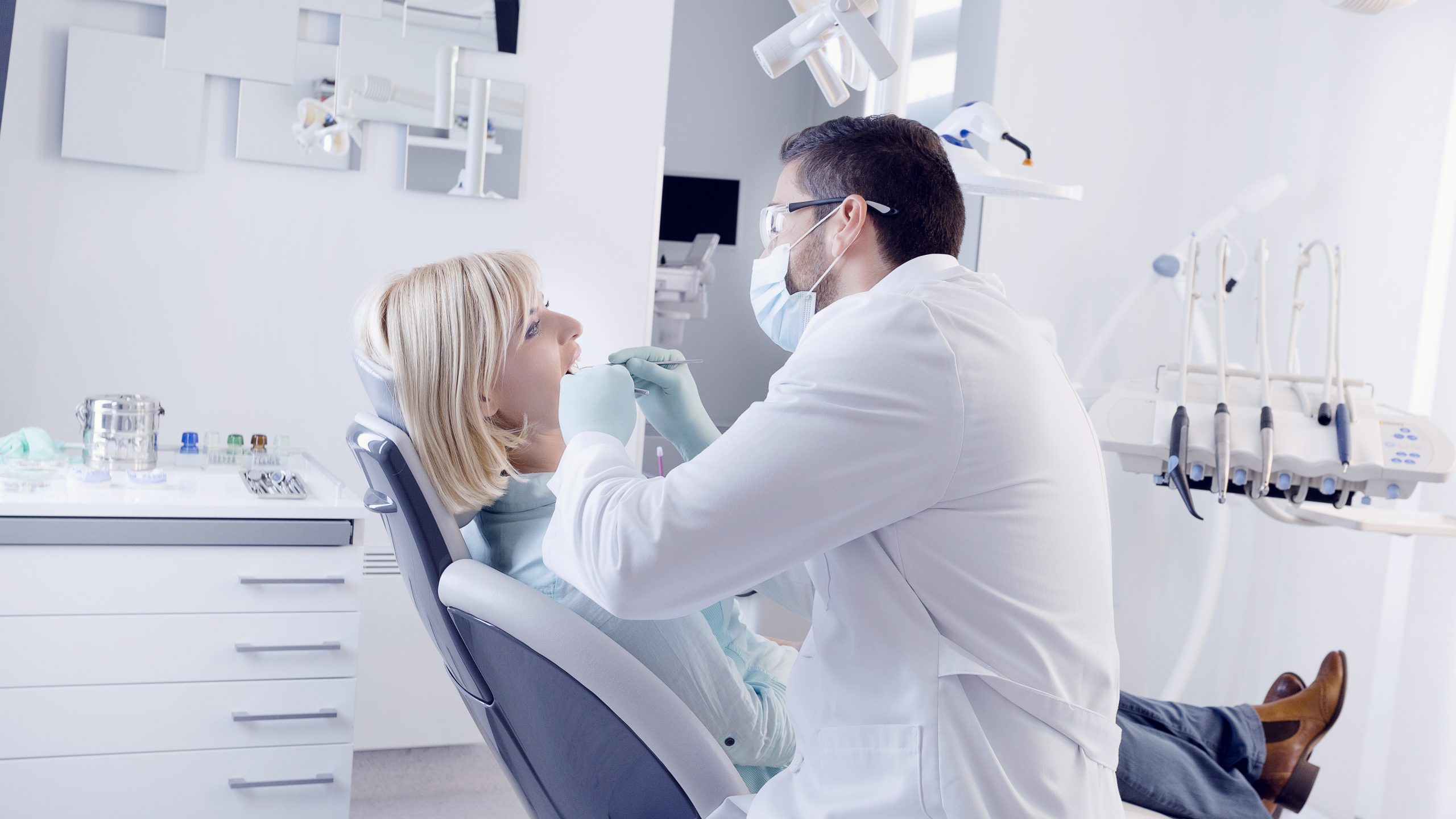 Dentist in Huntingdon, TN